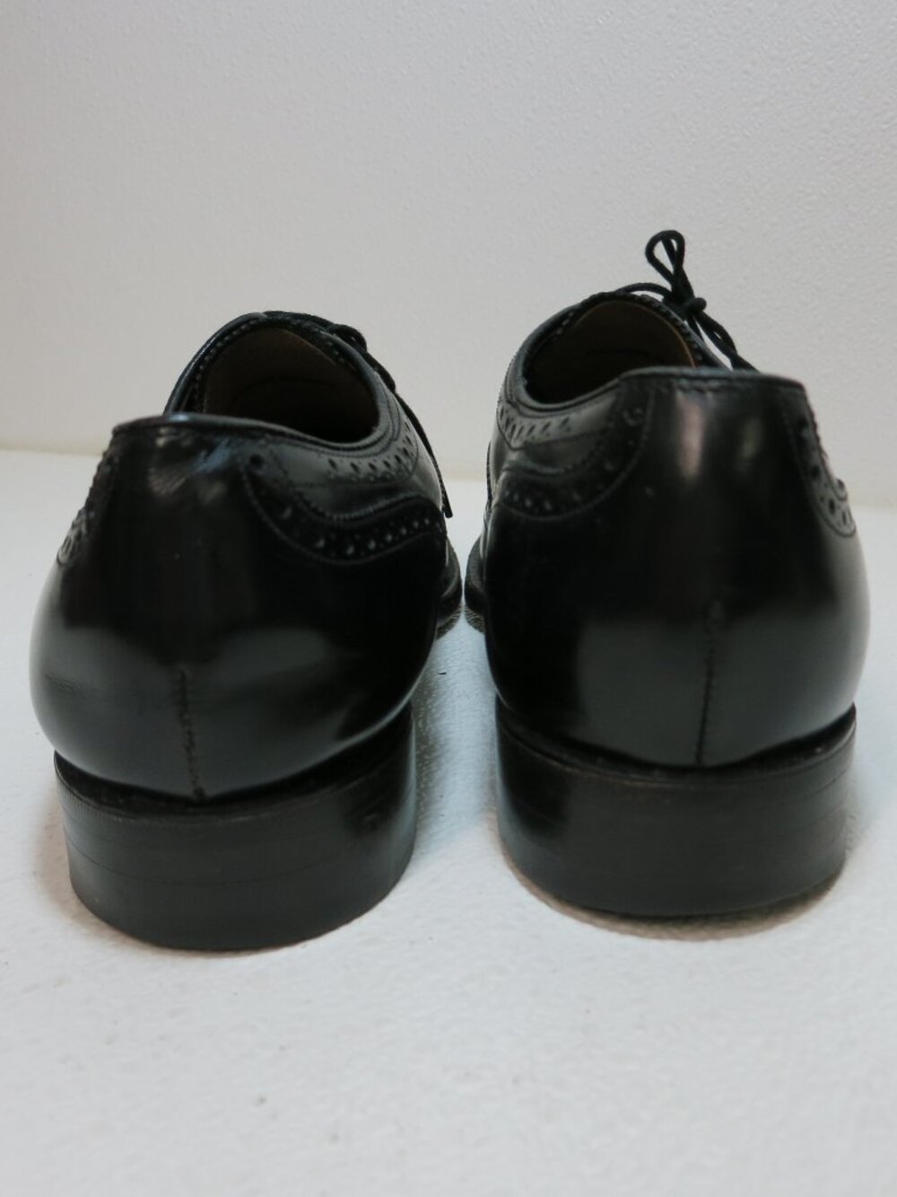 Johnston & Murphy Limited Brogue Wingtip Leather Dress Oxfords Men's Footwear 9 - Picture 6 of 7